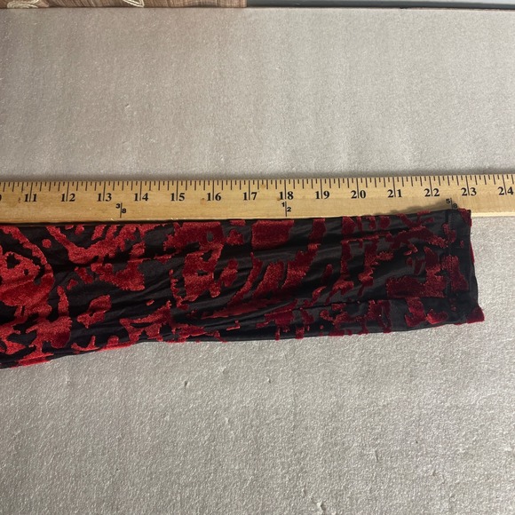 Simply Vera Wang Shirt Petite Small Red Black Velvet Burnout Long Whimsigoth Top - Picture 9 of 13